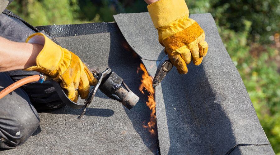 Expert Emergency Roof Repairs services in Adena, OH